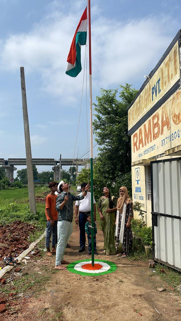 Flag Weighing Photo 2